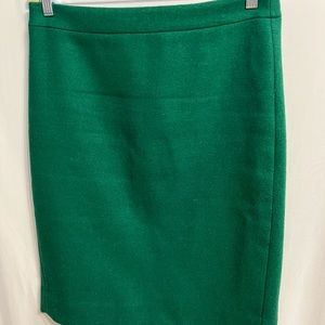 J.CREW women’s straight and pencil wool blend green skirt size 6